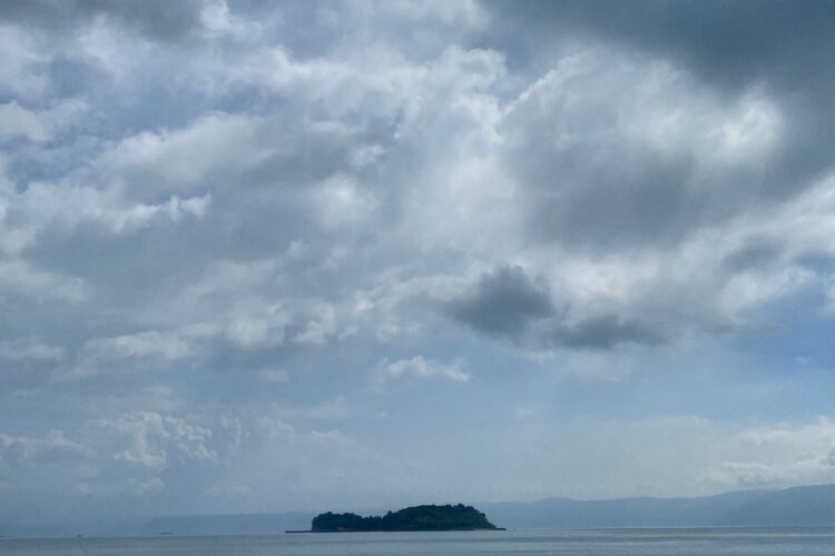 新島 <br>～小さな島で、桜島の景色を独り占め！～